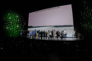 Team of the film How Come It’s All Green Out Here?